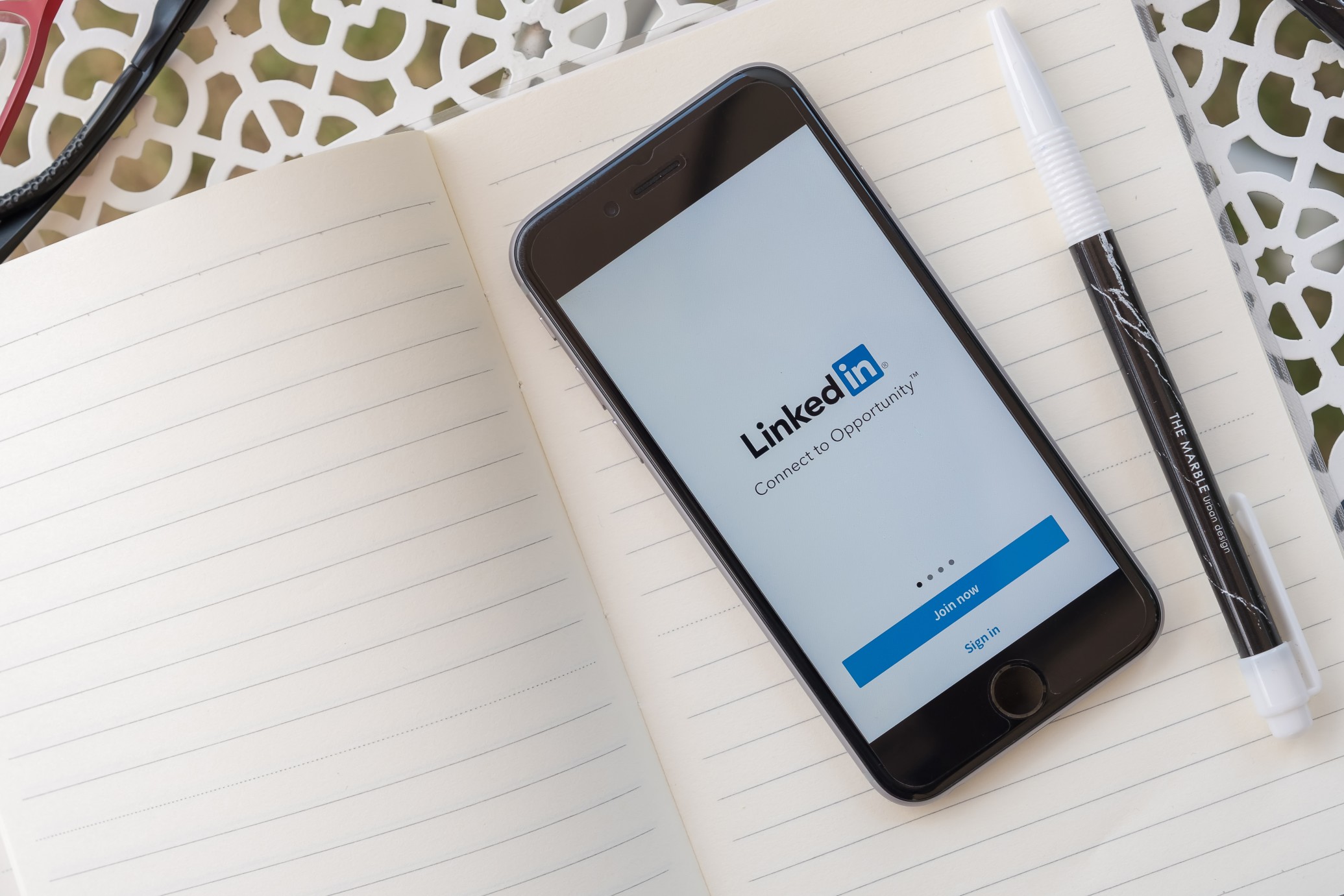 Comment utiliser LinkedIn de manière professionnelle ?